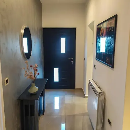 Diana Apartment